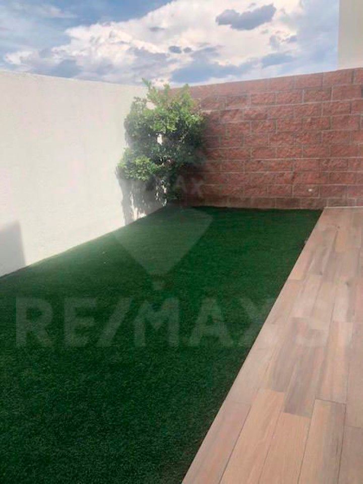 rhv-casa-en-venta-high-gardens-zibata4-11379