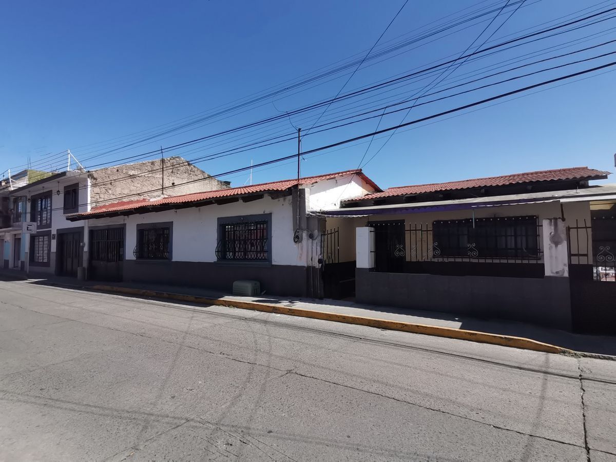 Se renta amplia casa en Teziutlán, Puebla  ideal para Notaría, escuela u oficina