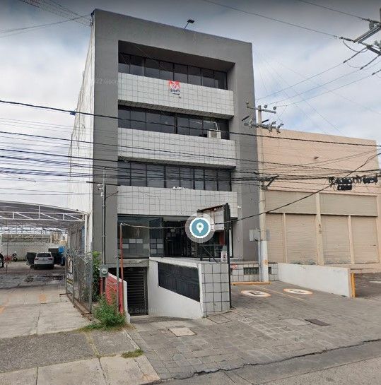 Se Renta Local Comercial en Edificio "Cubilete", Zapopan, Jalisco Rinconada Sol