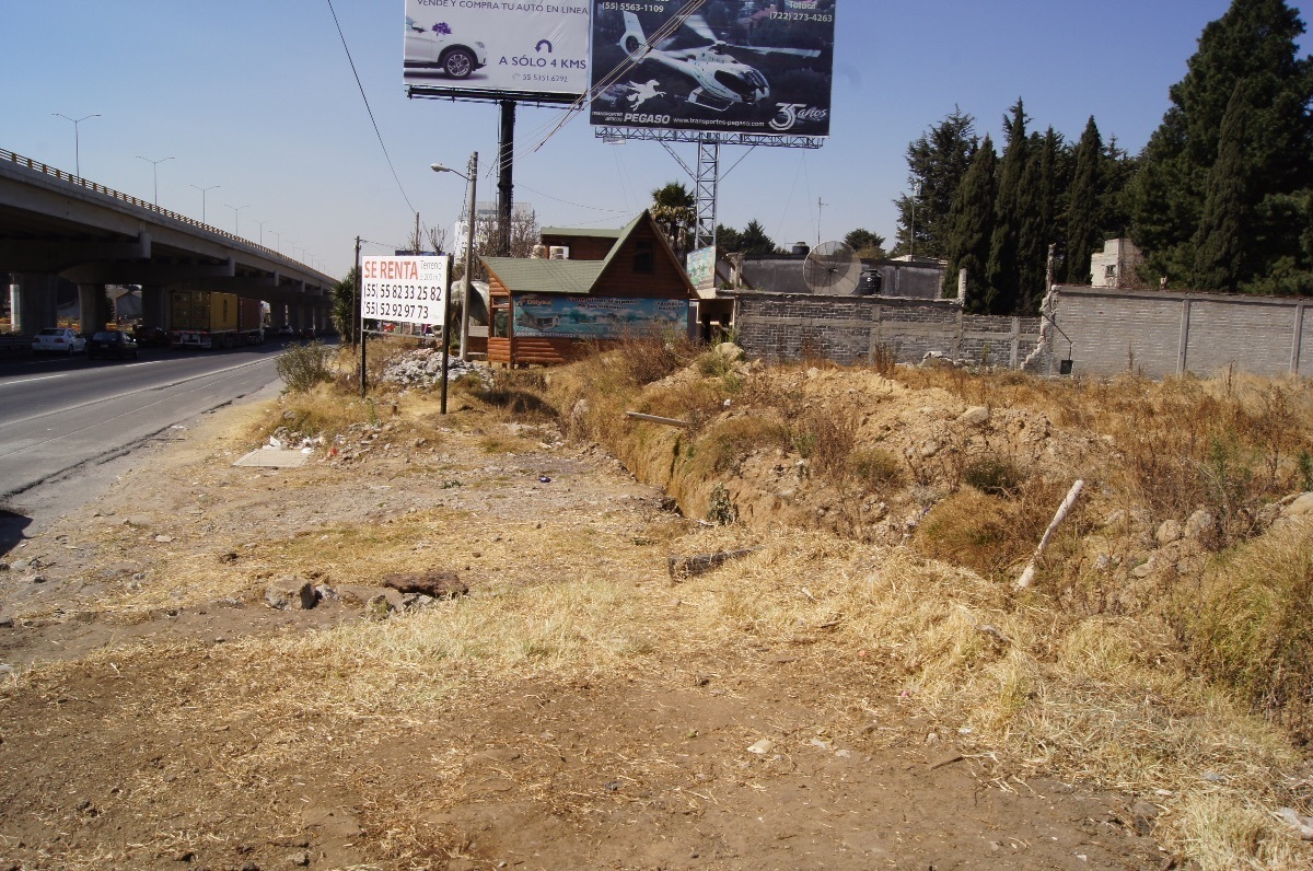 SE RENTA TERRENO COMERCIAL CARRETERA MEXICO TOLUCA