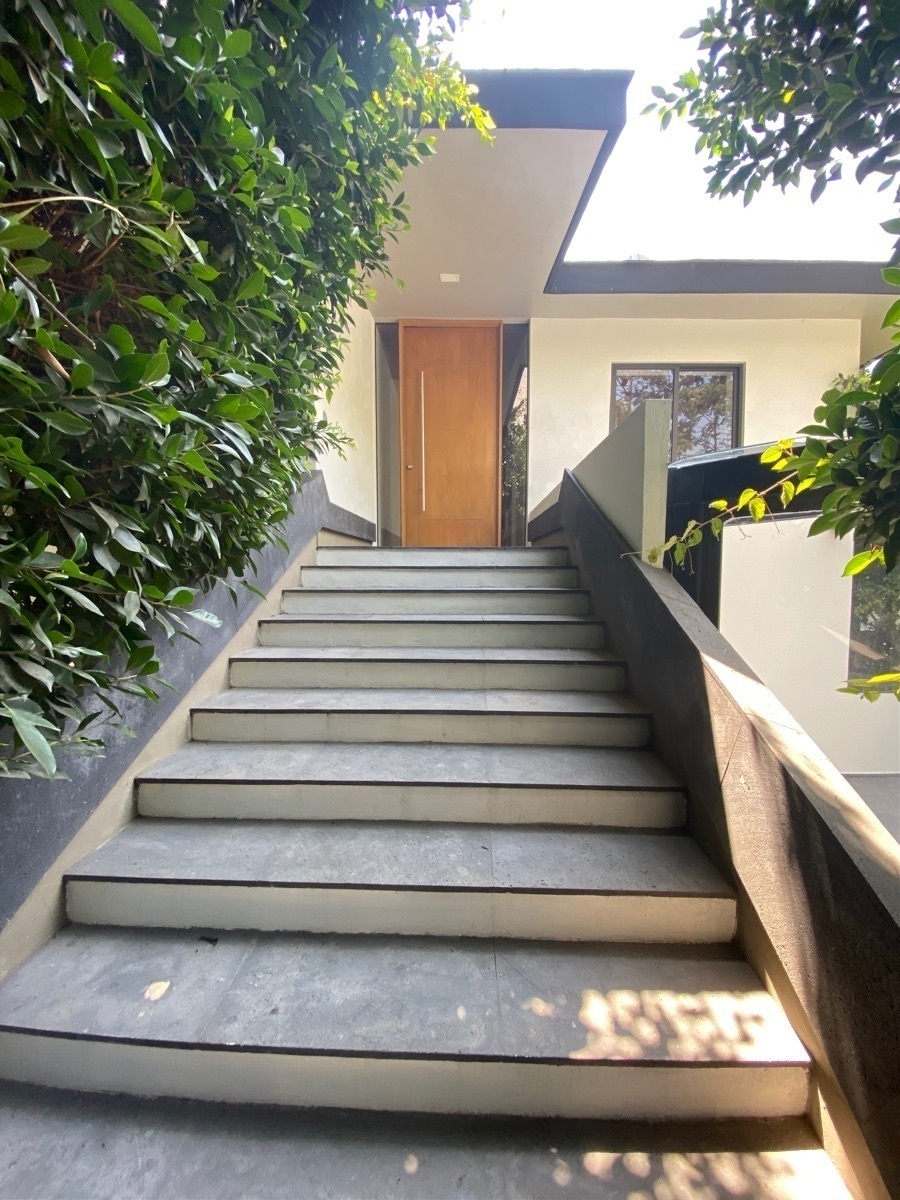 Se vende  Casa en Lujoso Fraccionamiento en Jardines del Pedregal CDMX