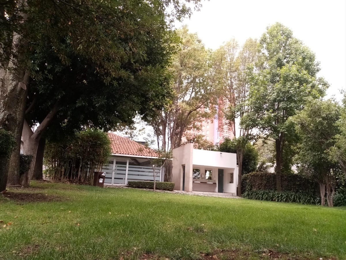 se-vende--casa-en-lujoso-fraccionamiento-en-jardines-del-pedregal-cdmx46-12546