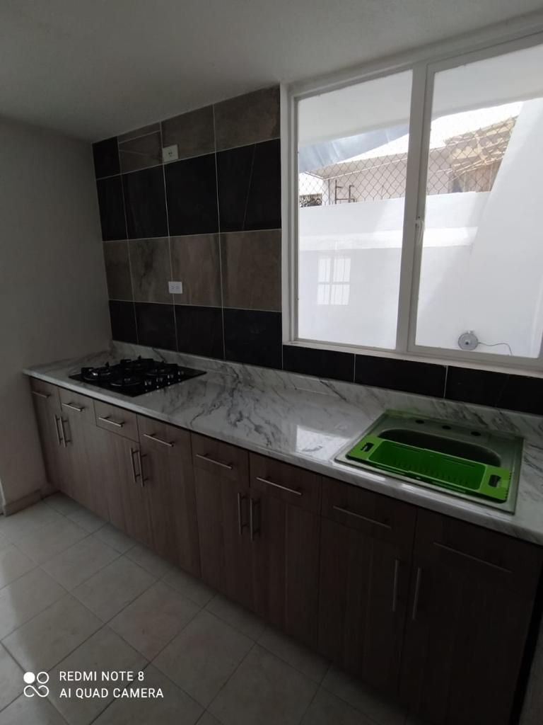 se-vende-casa-atrs-de-paseo-destino11-27476