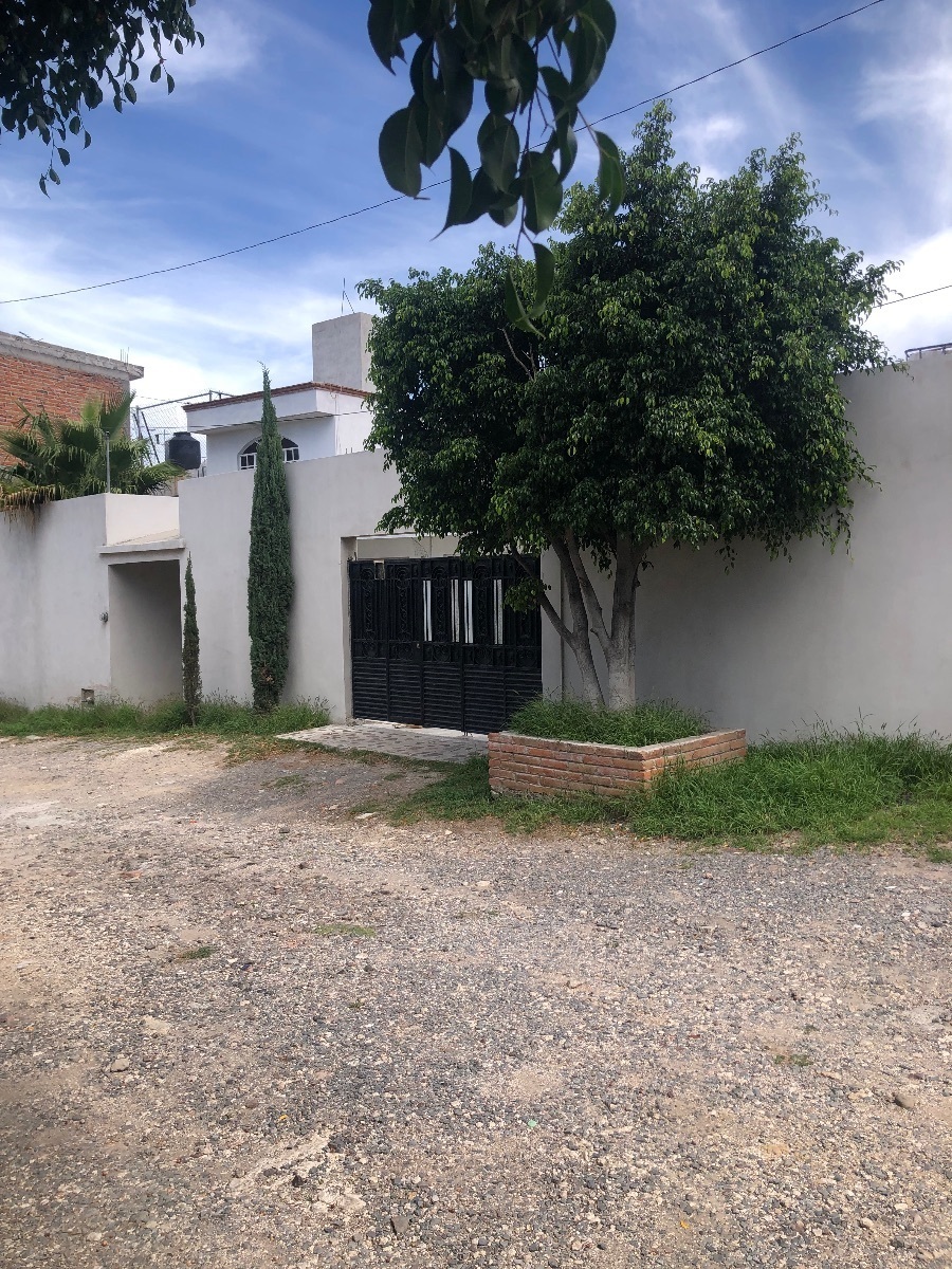 se-vende-casa-en-deportiva-san-juan-del-rio-quertaro27-25408