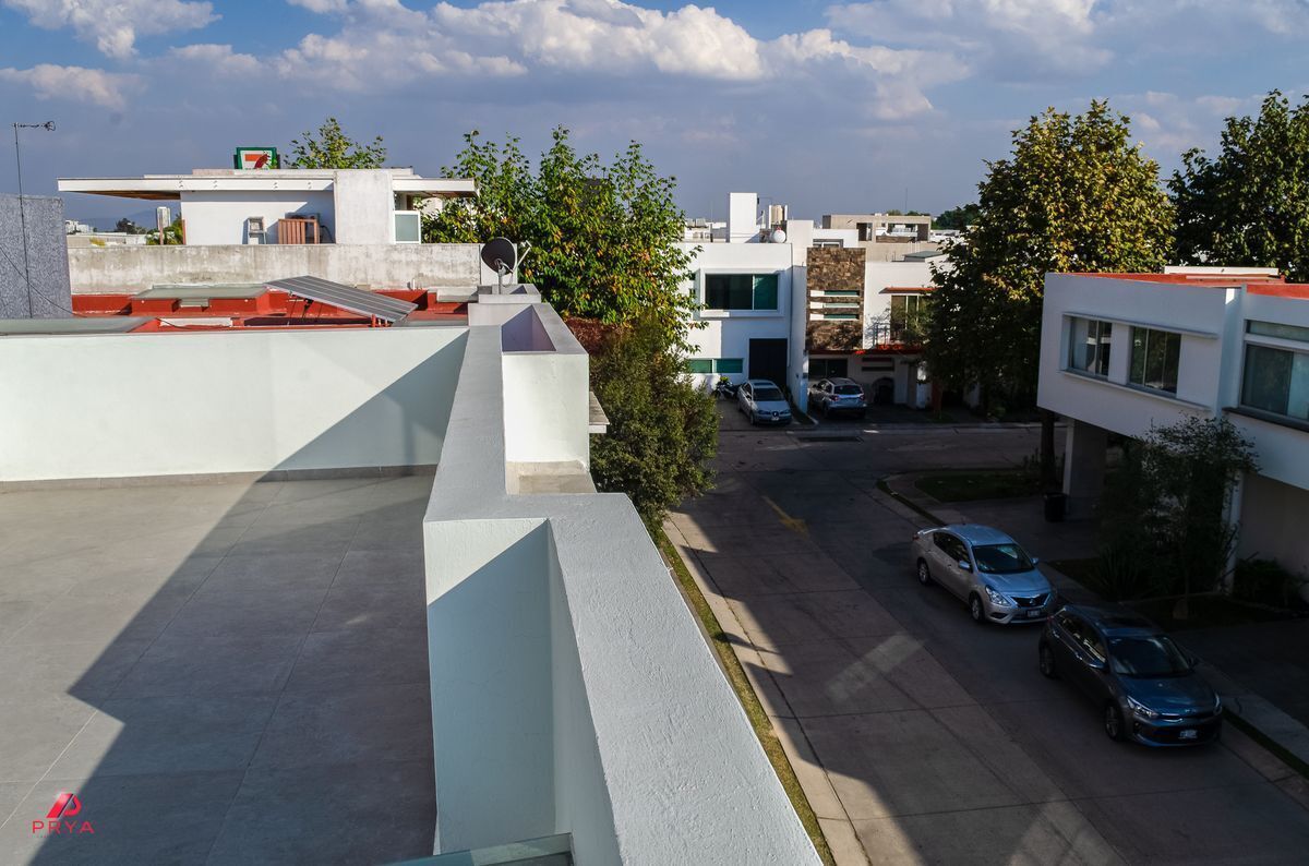 se-vende-casa-en-santillana-solares-zapopan21-13990