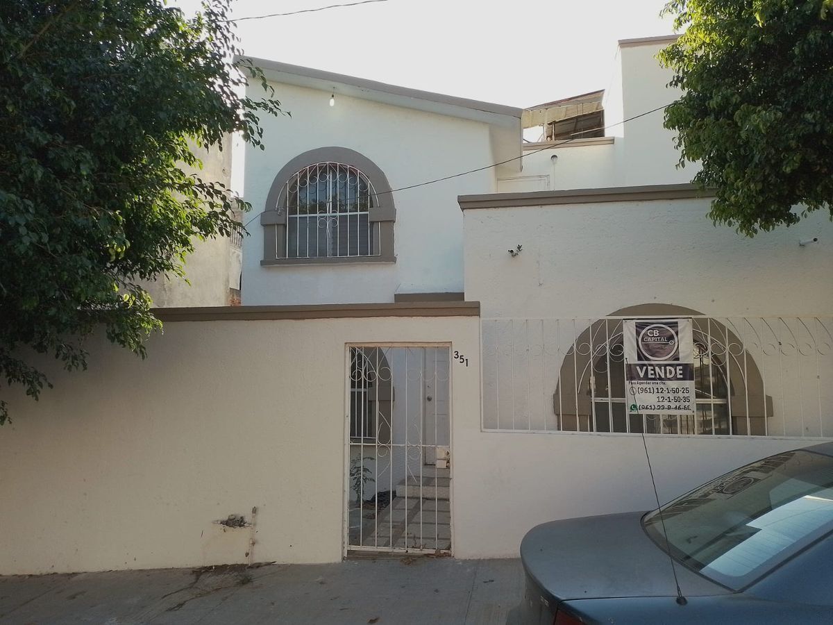 Se VENDE casa en Zona Norte Poniente