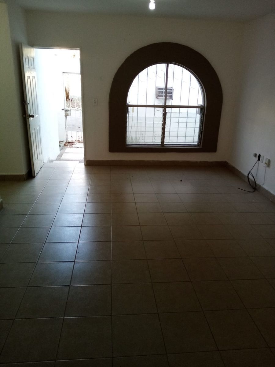 se-vende-casa-en-zona-norte-poniente6-23588