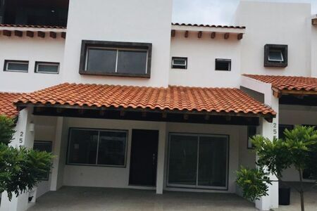 Se vende casa nueva de 3 recámaras en Residencial Terranova.