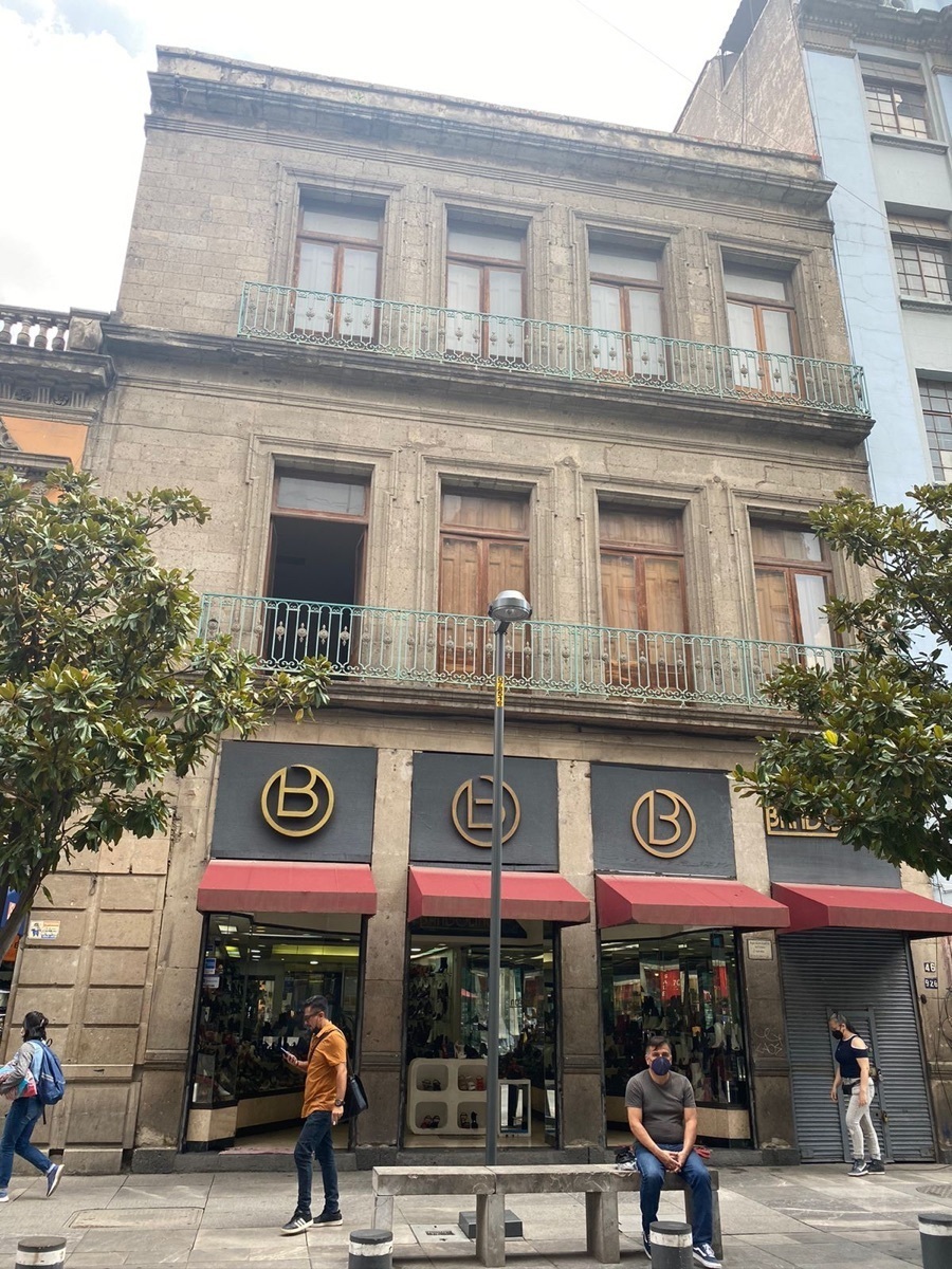 Se vende edificio en el centro de la Ciudad de México