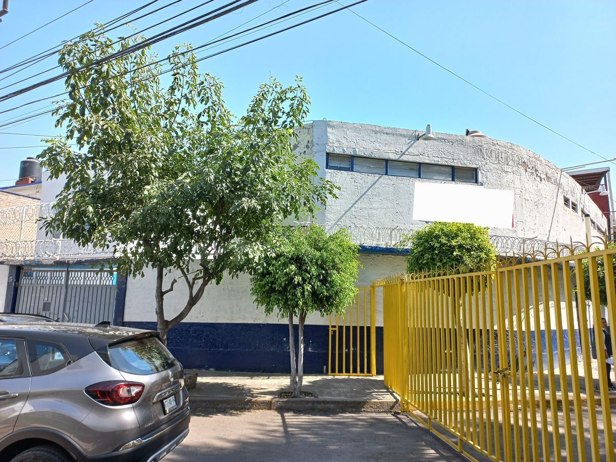 se-vende-terreno-comercial-con-construccin-de-escuela3-27192