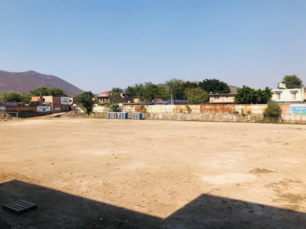 SE VENDE TERRENO EN TLAJOMULCO CALLE 5 DE MAYO ANTES DE ZARAGOZA