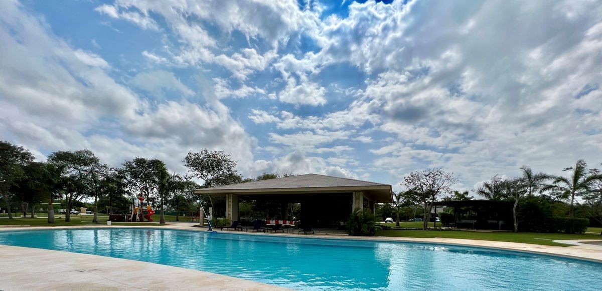 se-vende-terreno-en-yucatan-country-club2-28652