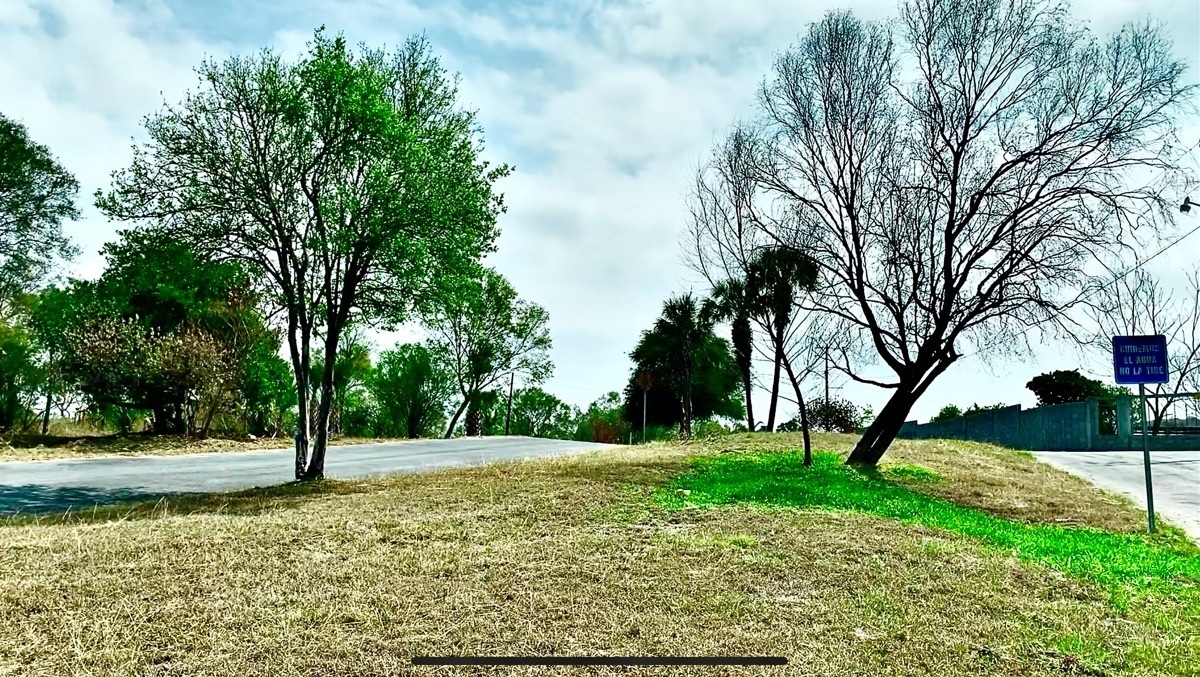 Terreno Campestre en Avenida Principal de Fraccionamiento Privado Santiago N L