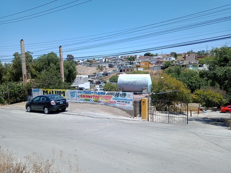 TERRENO COMERCIAL EN BLVD CON POZO DE AGUA EN TIJUANA B.C.