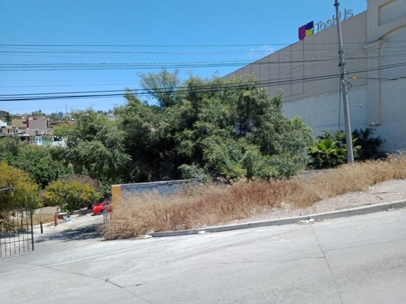 terreno-comercial-en-blvd-con-pozo-de-agua-en-tijuana-bc3-23201