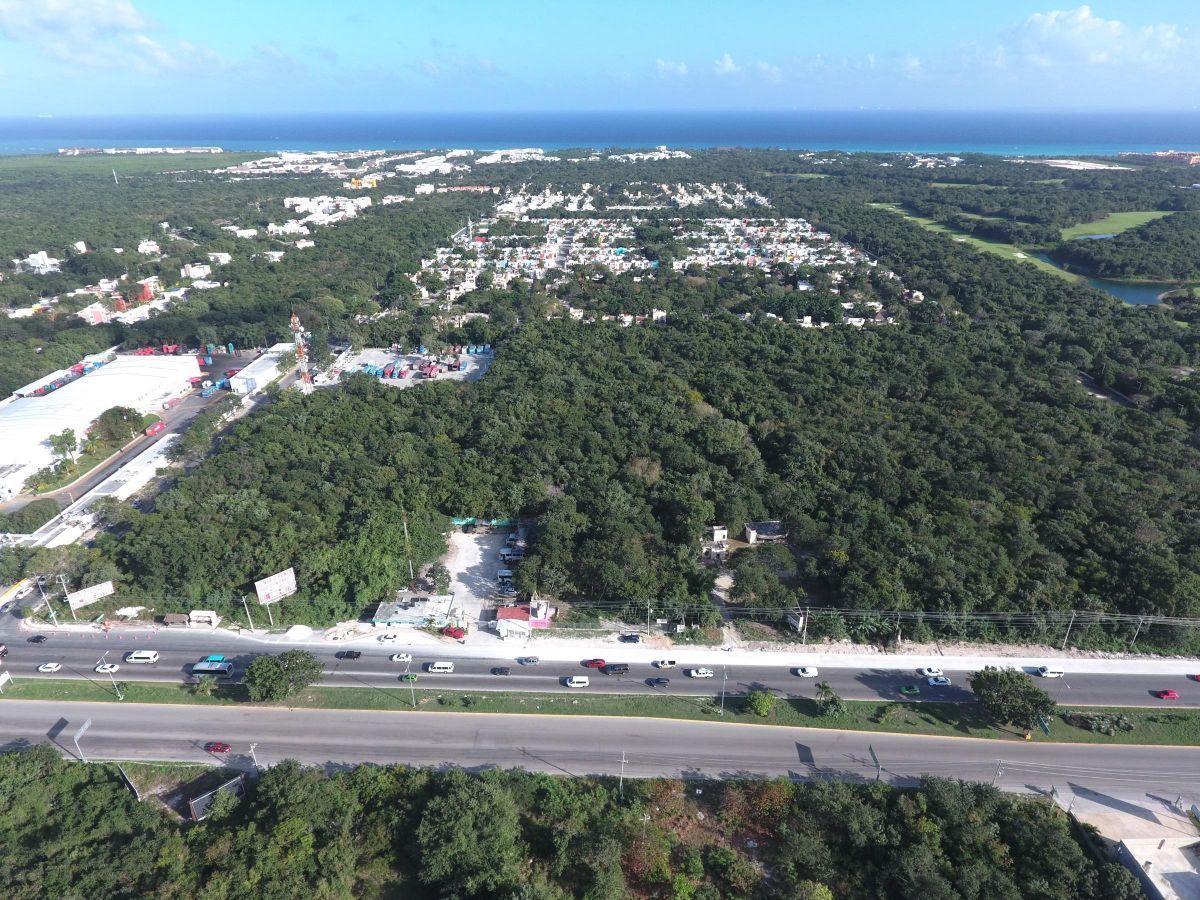 Terreno comercial en Playa del Carmen Centro, Solidaridad