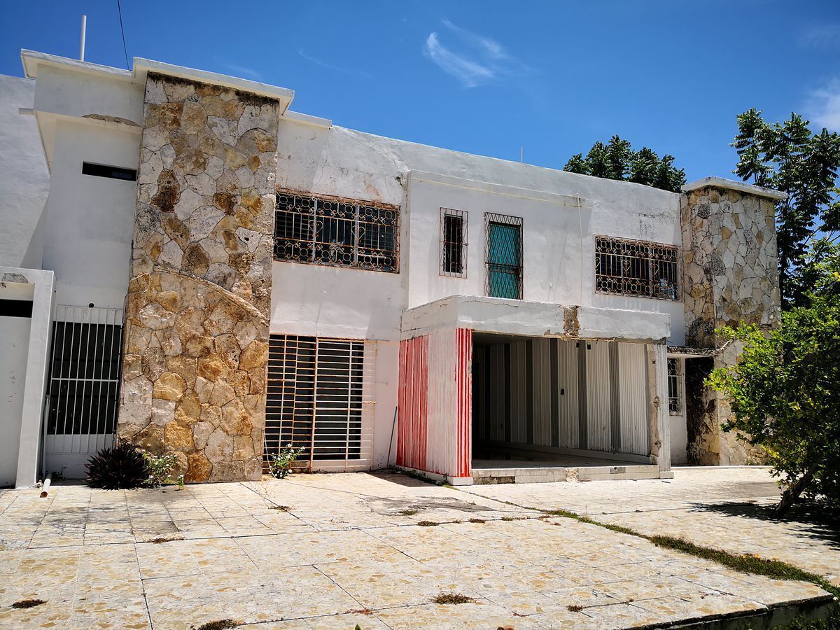 TERRENO CON CONSTRUCCIÓN EN RENTA EN COL. AVIACIÓN EN CD. DEL CARMEN, CAMPECHE