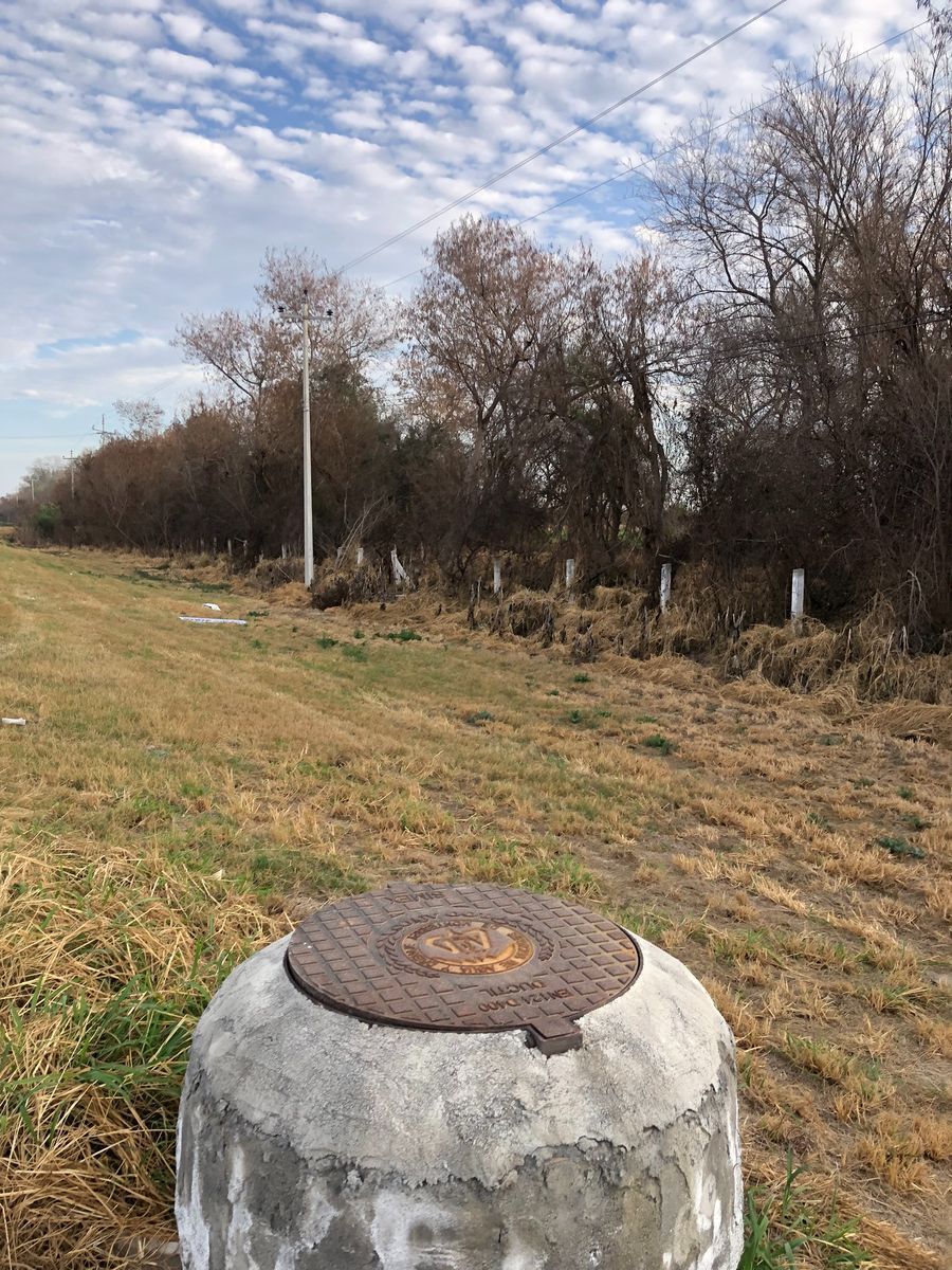 Terreno En Pesqueria  A Orilla De Carretera