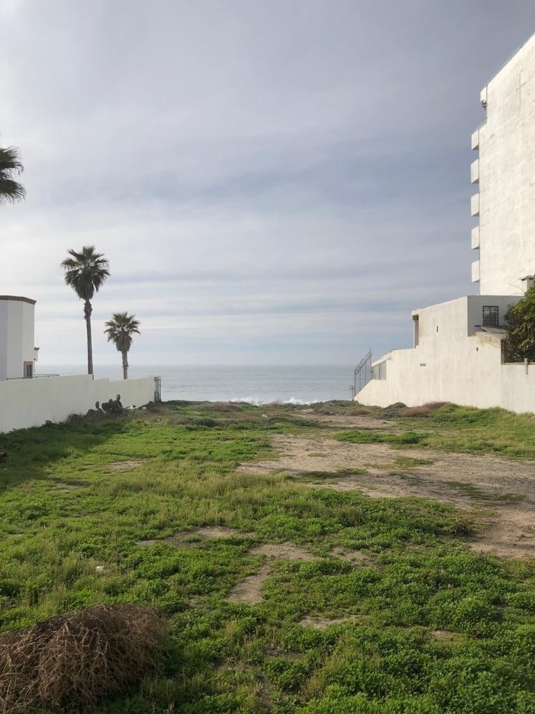 TERRENO EN PLAYAS DE TIJUANA A PIE DE PLAYA