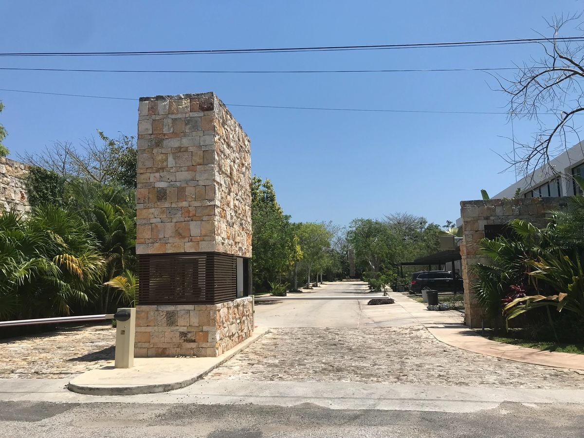 Terreno en privada residencial, en Sta. Gertrudis Copó, Mérida, Yucatán.