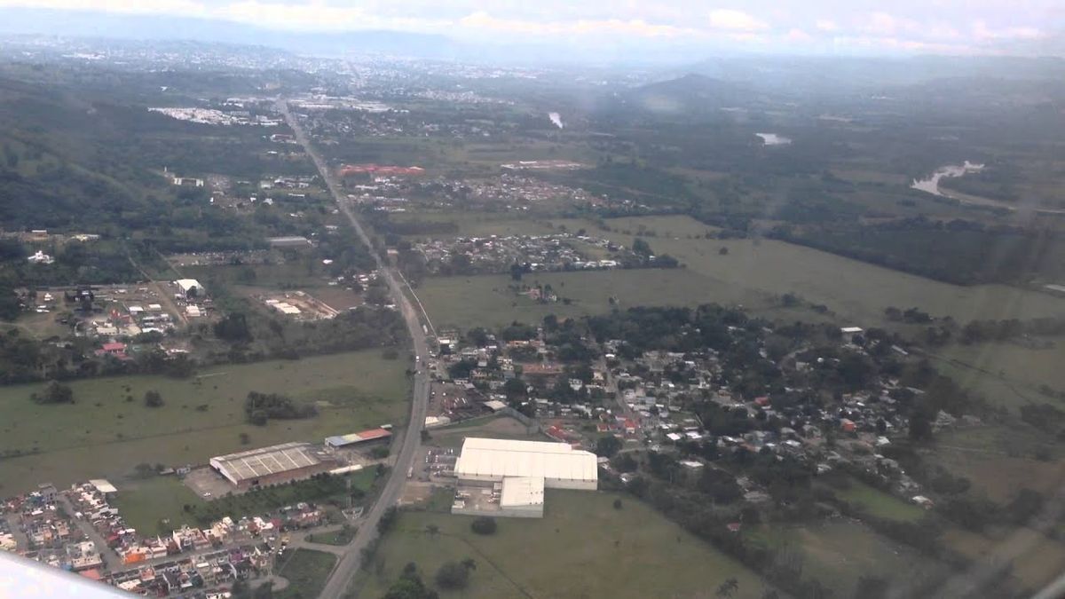 terreno-en-venta-a-un-costado-del-aeropuerto-nacional-de-poza-rica-veracruz8-28259