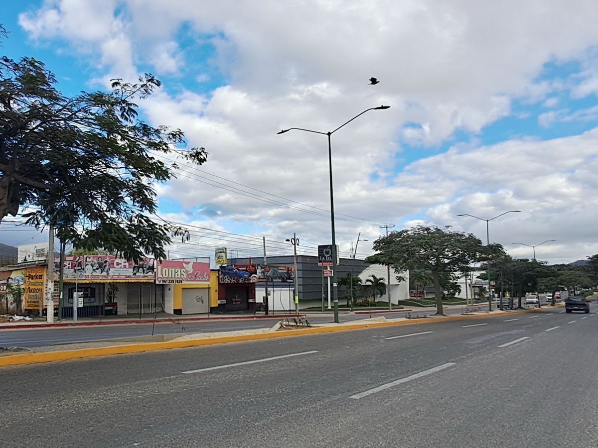 terreno-en-venta-a-una-cuadra-del-boulevard-por-pemex10-12612