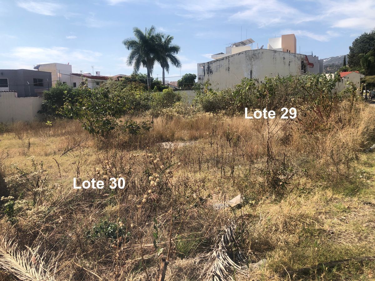 terreno-en-venta-bugambilias-1ra-secc-sobre-avenida-50286-m24-37459