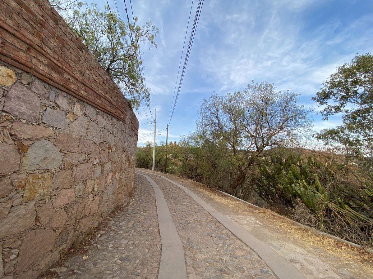 terreno-en-venta-en-cerro-del-erizo-en-valenciana-guanajuato-guanajuato5-30851