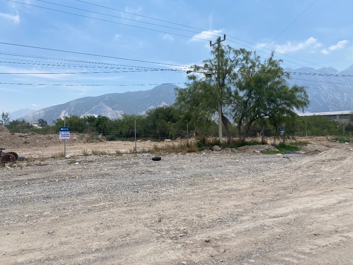 Terreno en zona industrial ideal para bodega