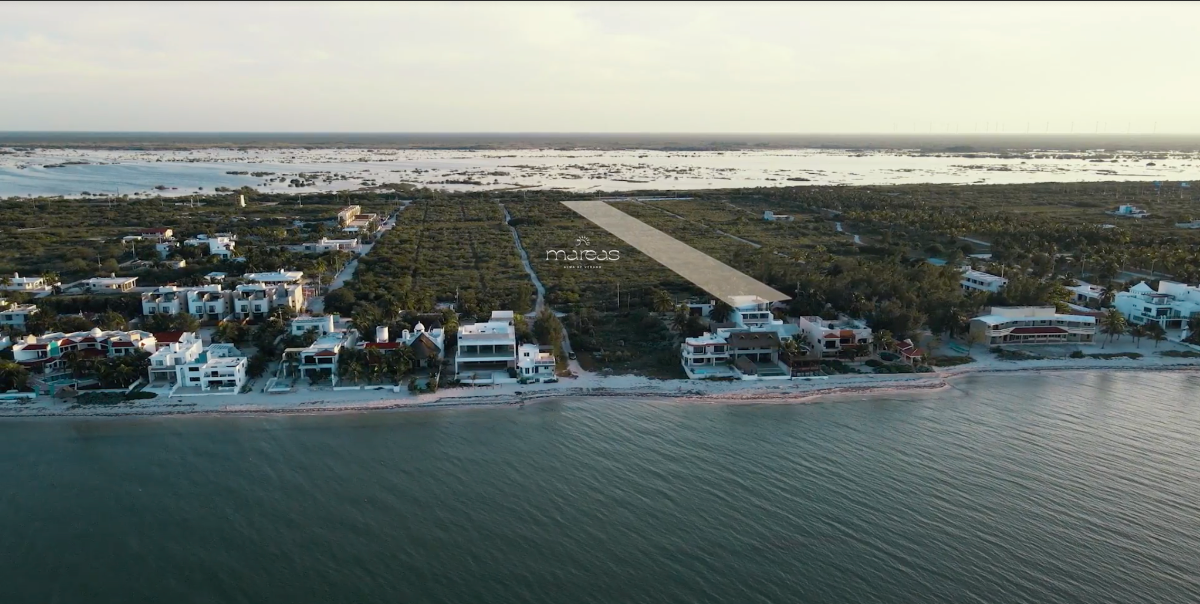 Terrenos residenciales en Pre-Venta en la playa de Chicxulub, Yucatan.