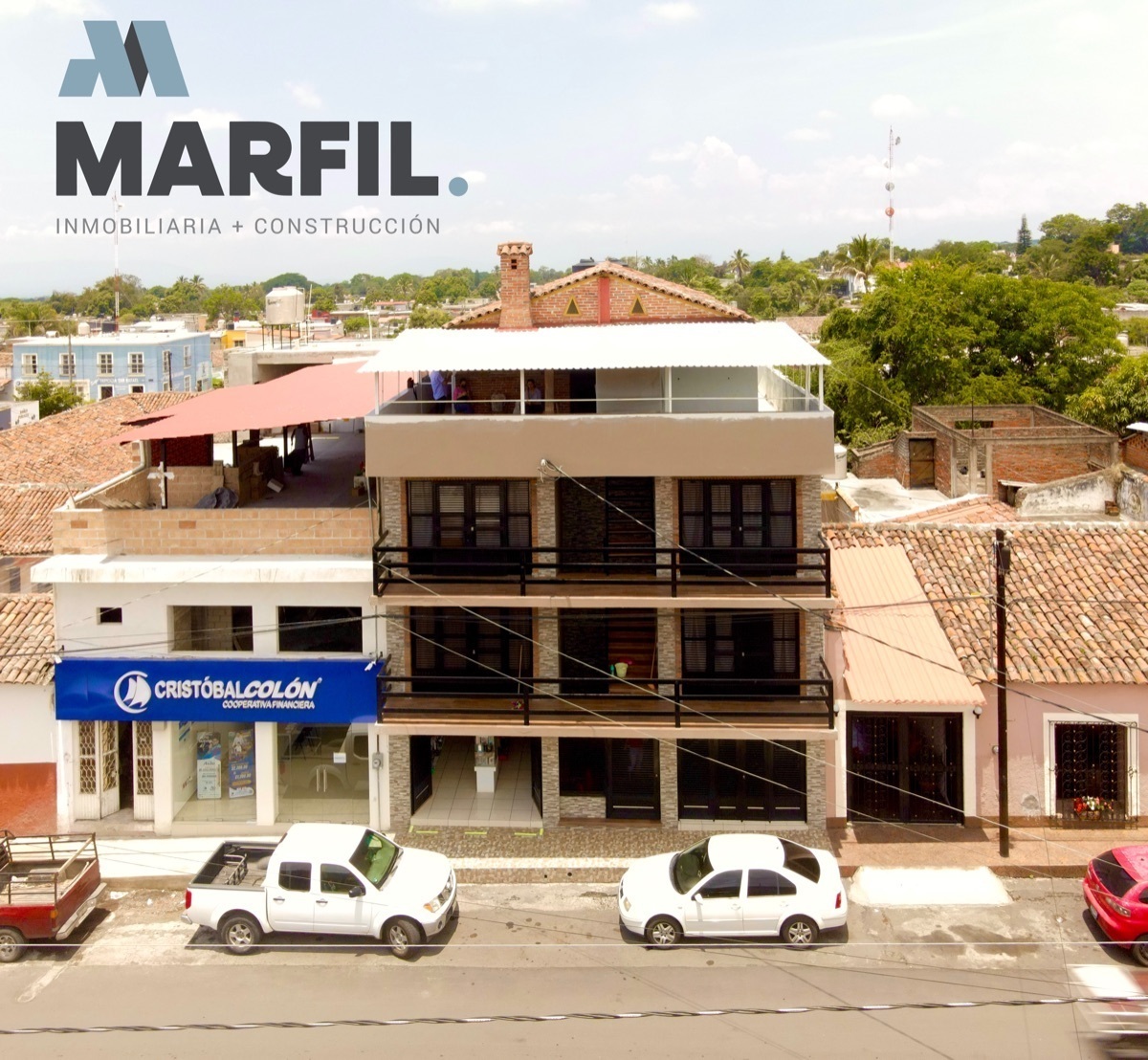 Torre de Departamentos y Locales en Cuauhtémoc Colima junto a Jardín Principal