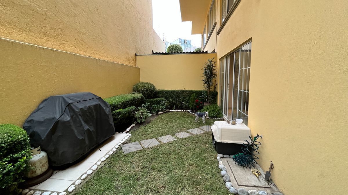 vendo-casa-en-interlomas-hacienda-de-las-palmas-440m--3-hab-con-bao-y-closets29-28786