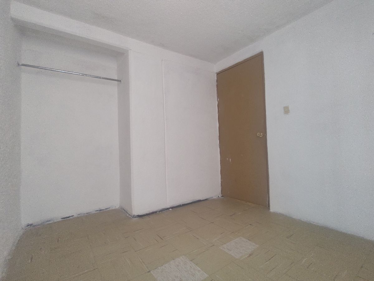 vendo-departamento-en-planta-baja-con-patio-1-estacionamiento-en-la-draga8-18340