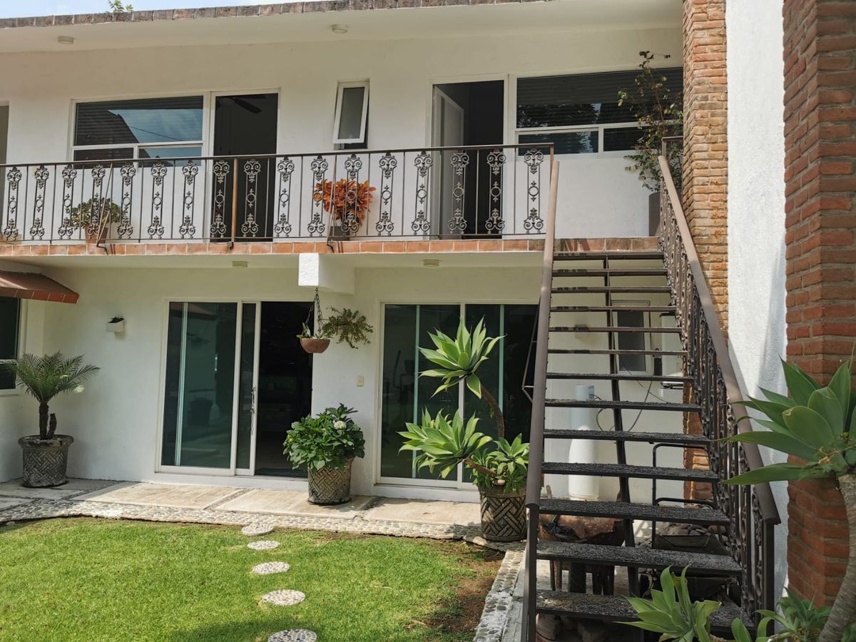 venta--casa--fraccionamiento-privado--2-niveles--alberca-cuernavaca-morelos17-24212