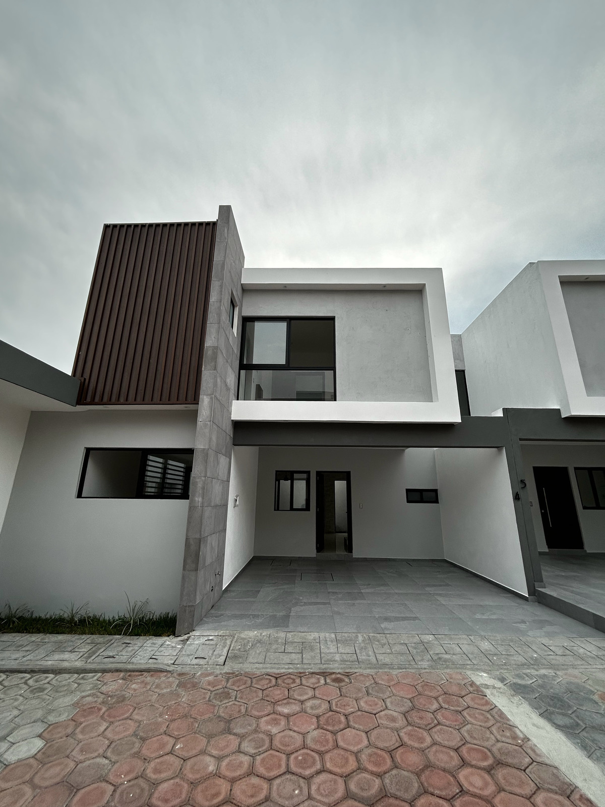 CLUSTER | VENTA