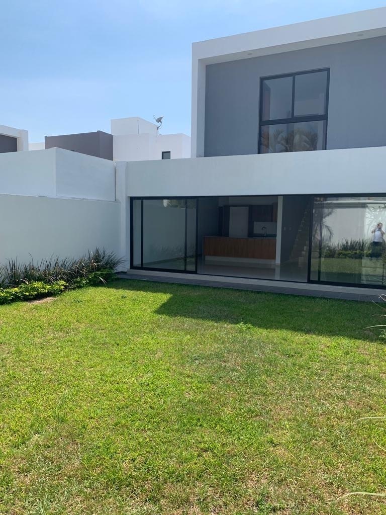 venta--casa-nueva-amplio-jardin-fraccionamiento-costa-de-oro2-38515