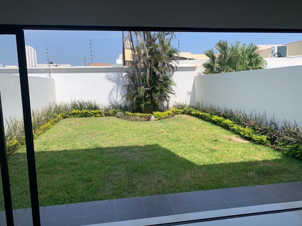 venta--casa-nueva-amplio-jardin-fraccionamiento-costa-de-oro4-38515