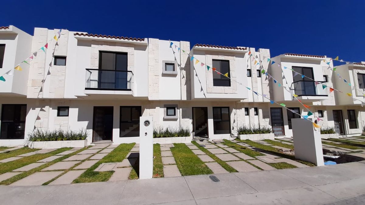 Venta | Casas de 3 recámaras en Capital Sur, Querétaro