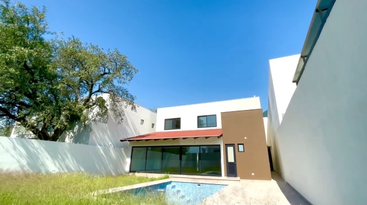 venta-casa-3-recmaras-y-alberca-privada-carretera-nacional-monterrey-n-l19-13305