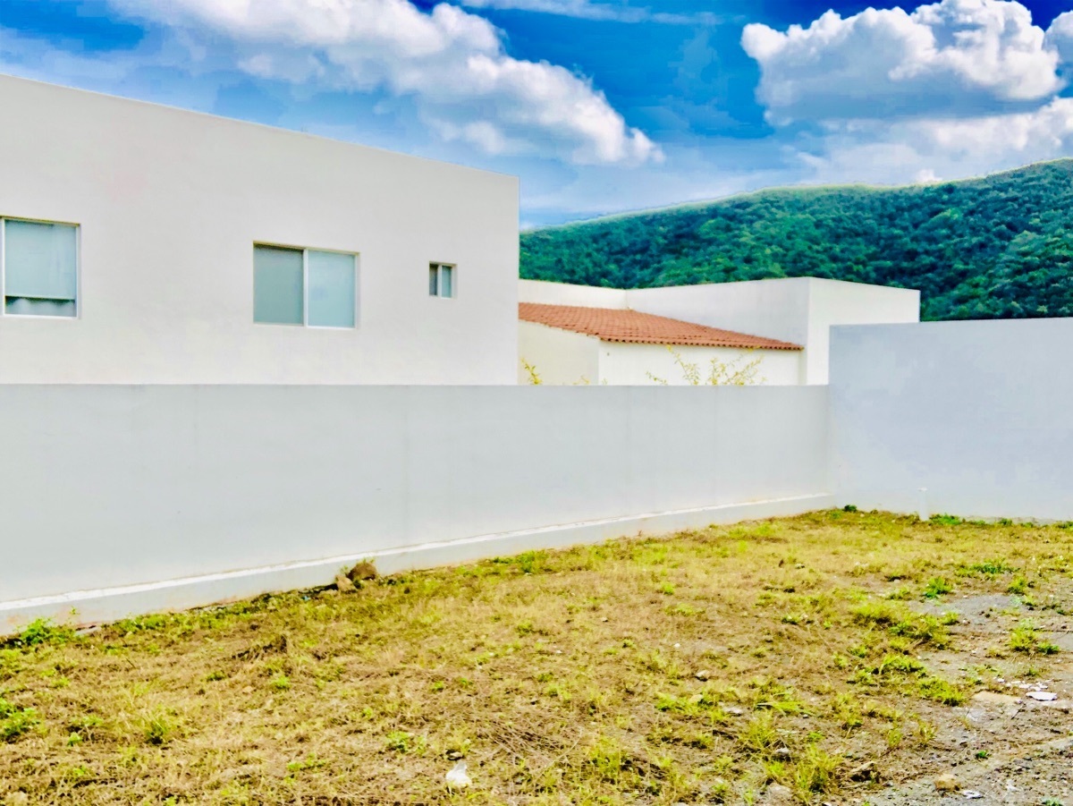 venta-casa-4-recmaras-1-en-planta-baja-jardn-carolco-monterrey-n-l37-13306