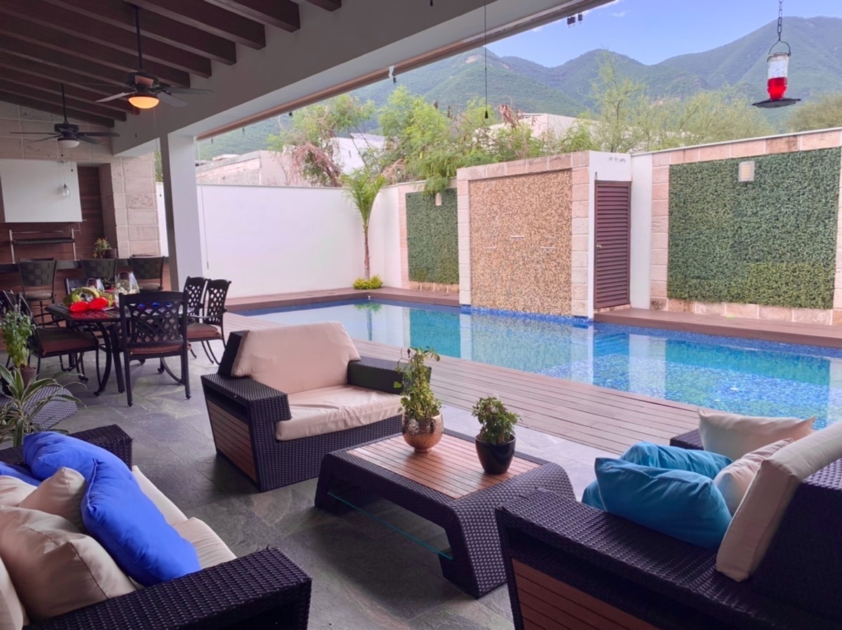 venta-casa-acabados-de-lujo-jardn-y-alberca-en--la-herradura-monterrey-n-l11-13312