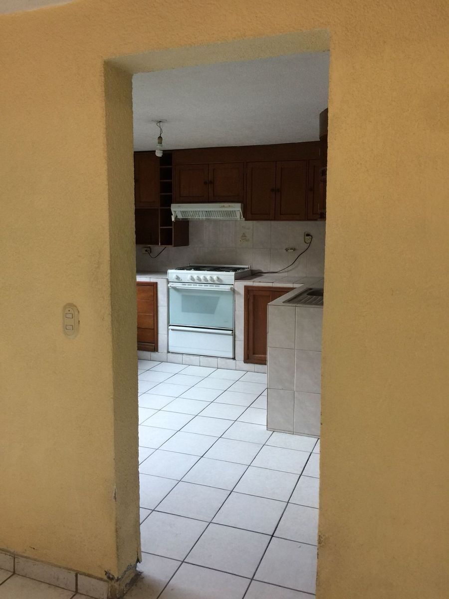 venta-casa-de-4-recmaras-colonia-los-olivos36-35628