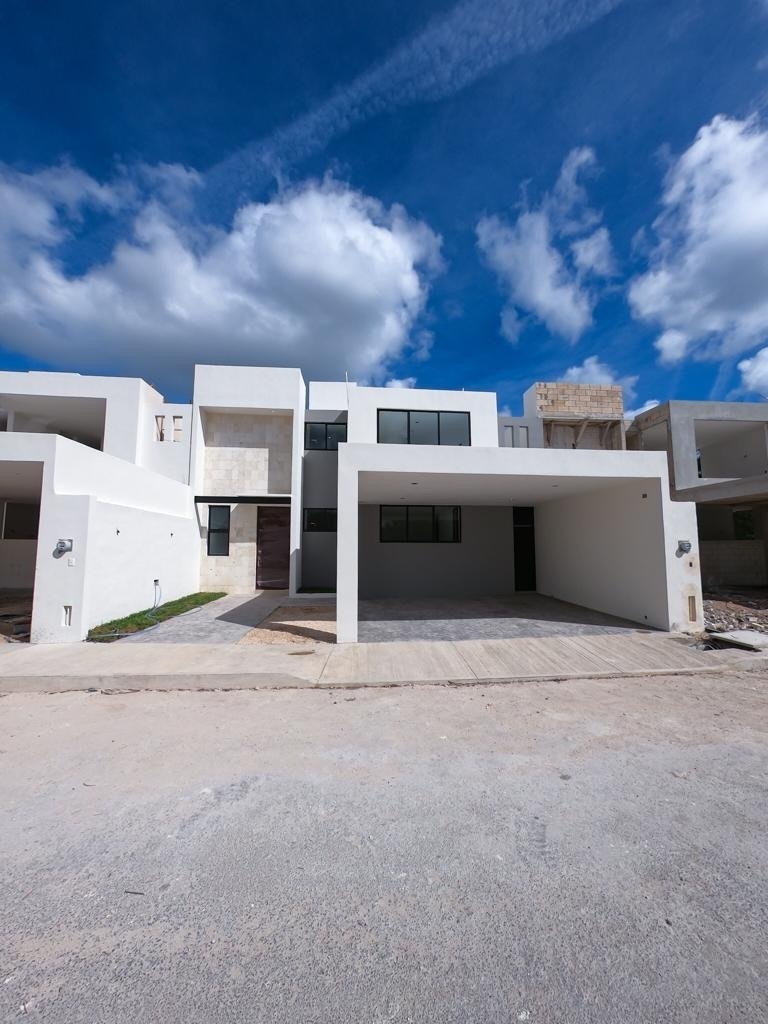 venta-casa-de-4-recmaras-y-alberca-en-privada-con-casa-club3-25655