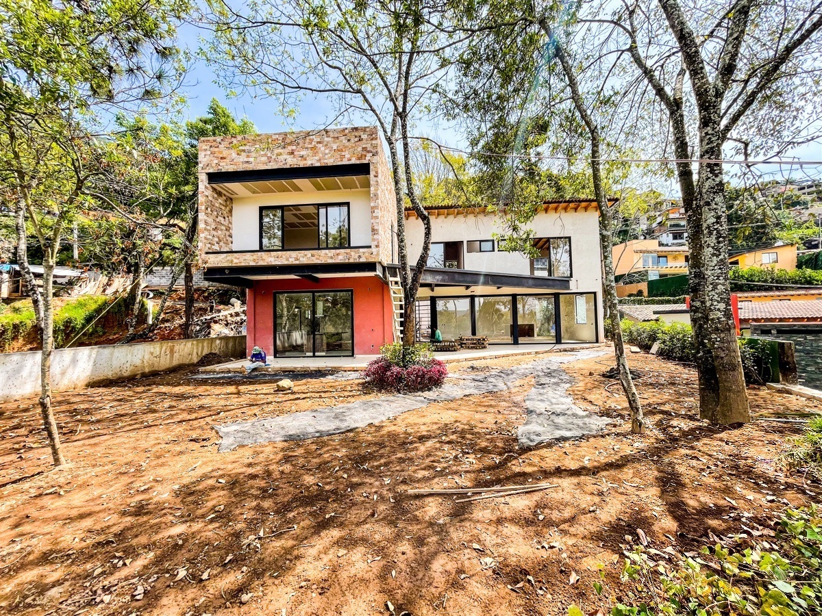 VENTA CASA EN COPORITO VALLE DE BRAVO