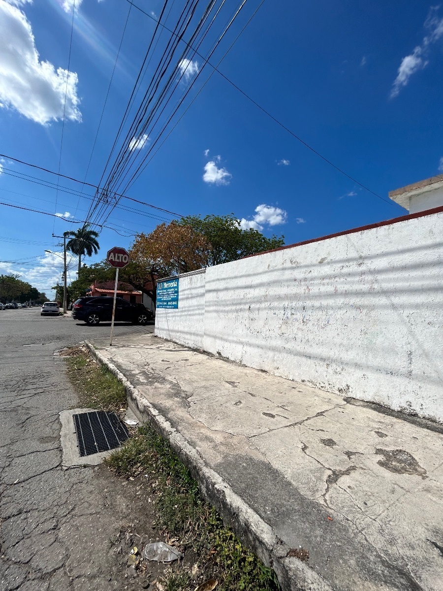 venta-casa-en-esquina-ideal-para-remodelar-en-col-mxico-mrida-yucatn33-33310