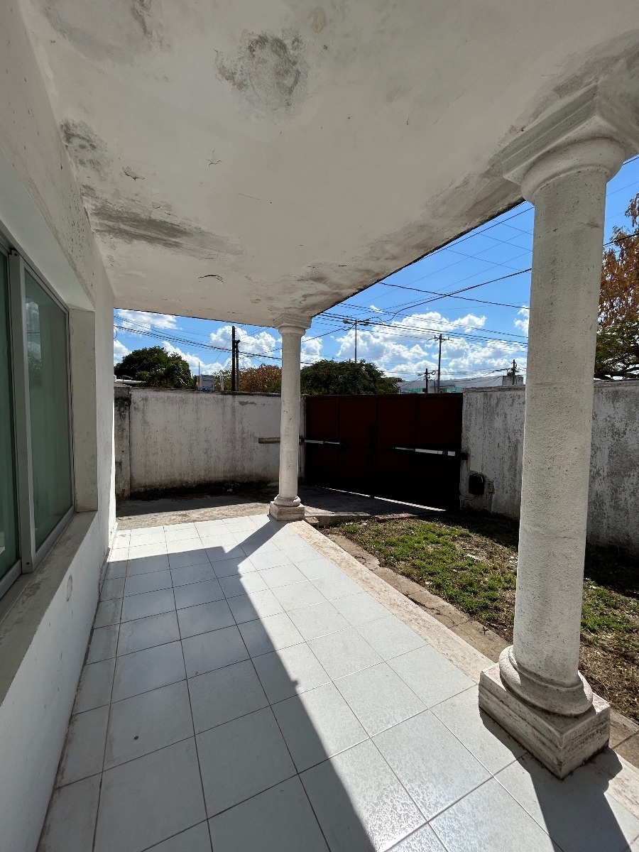 venta-casa-en-esquina-ideal-para-remodelar-en-col-mxico-mrida-yucatn5-33310