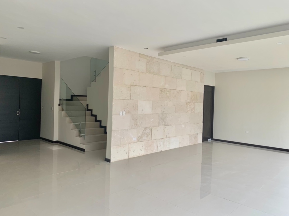 venta-casa-en-privada-con-alberca-carretera-nacional-monterrey-n-l-3-recmaras10-13299