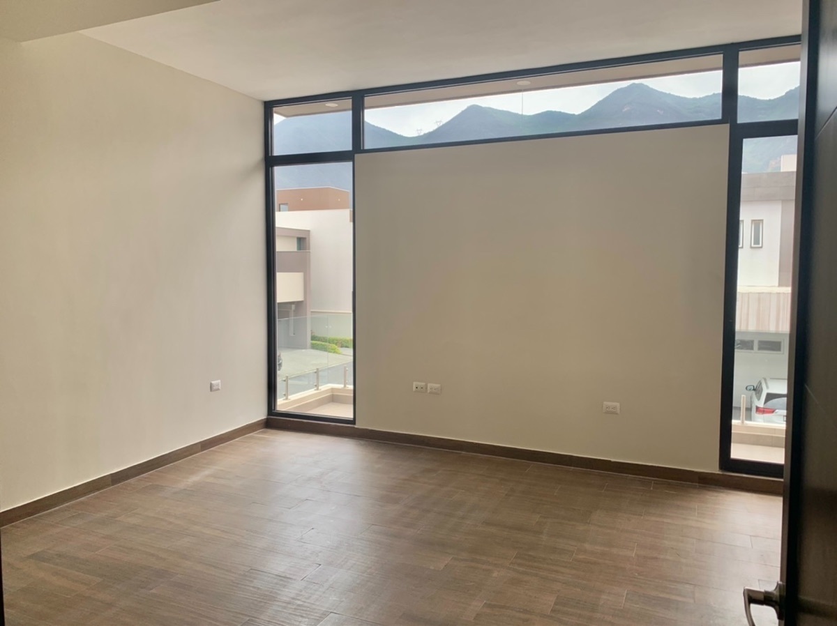 venta-casa-en-privada-con-alberca-carretera-nacional-monterrey-n-l-3-recmaras14-13299