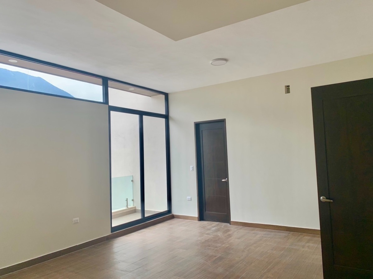 venta-casa-en-privada-con-alberca-carretera-nacional-monterrey-n-l-3-recmaras15-13299