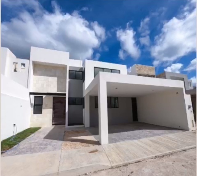 VENTA CASA EN PRIVADA CON CASA CLUB